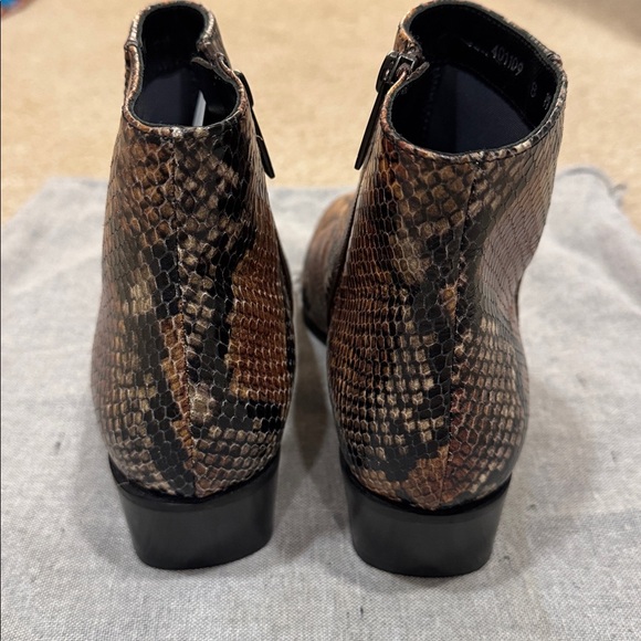 Aquatalia Snake Embossed Leather Boots, sz 8 - Picture 3 of 6
